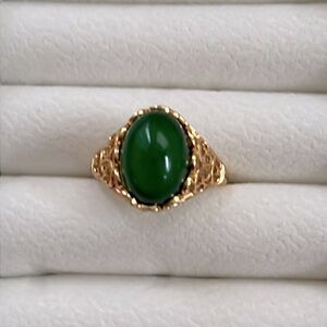 green jade ring